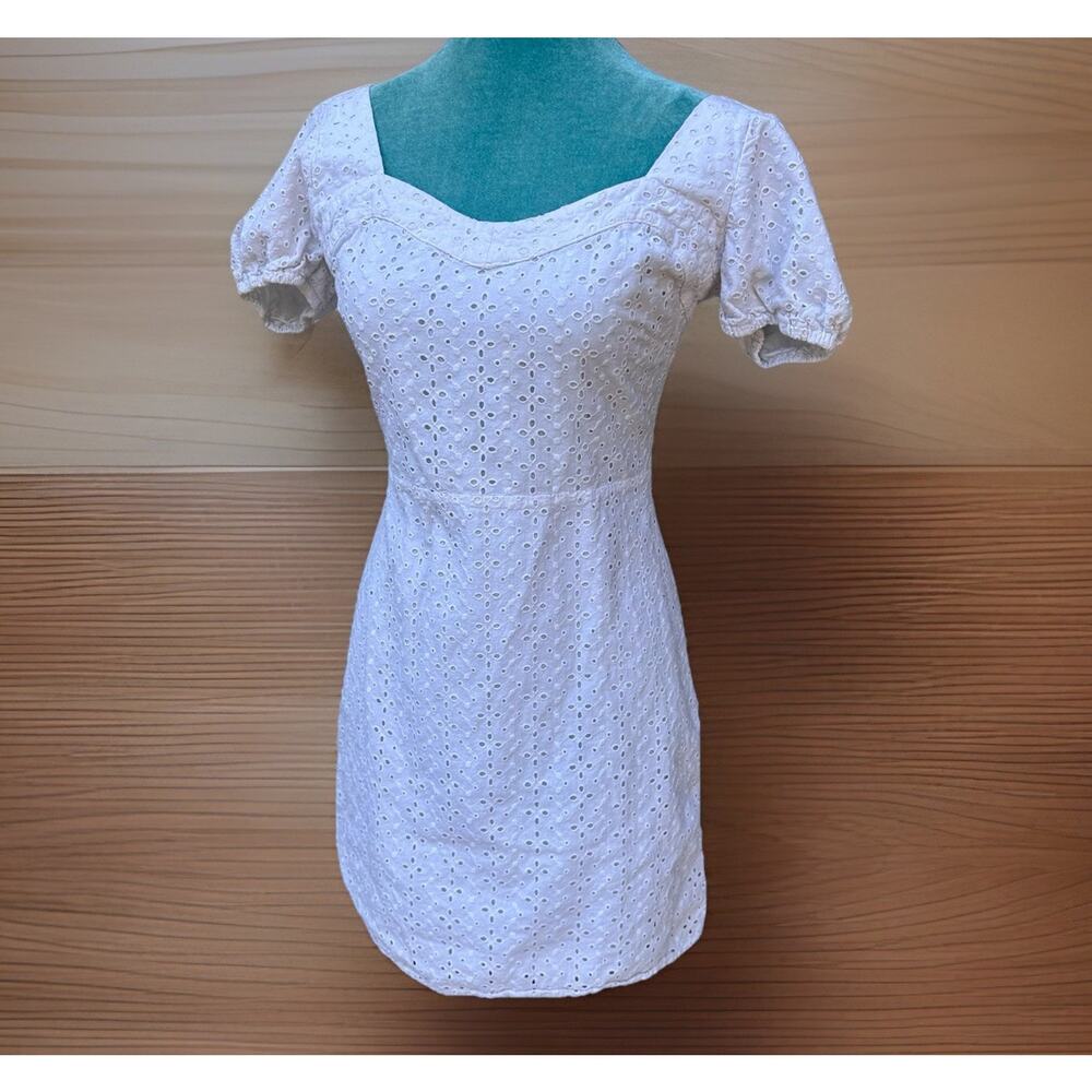 GB Eyelet Mini Dress Women 6 White fully lined Elastic shoulder Cotton